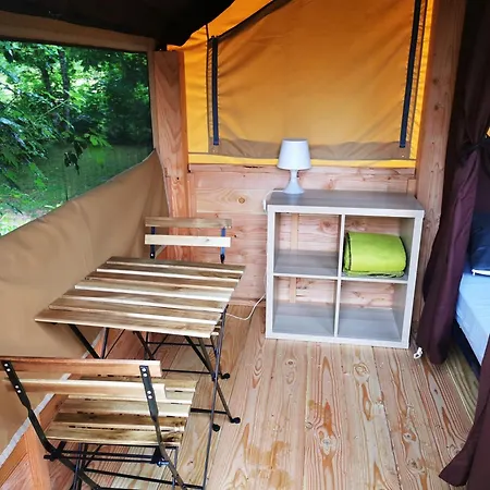 Camping Le Terriol - Onlycamp *